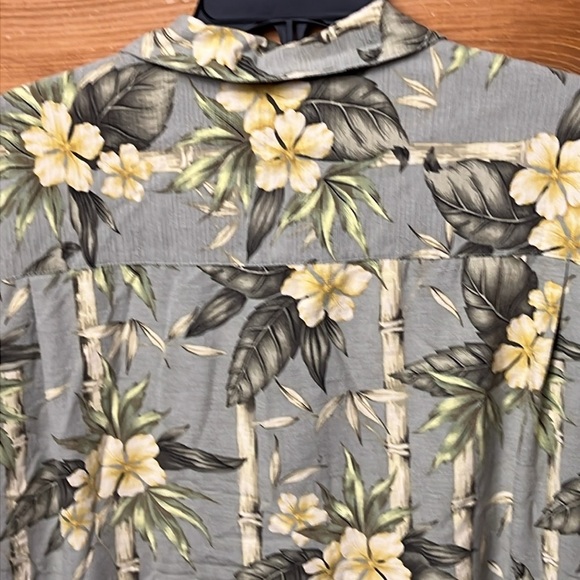 Jamaica Jaxx Mens Camp Shirt‎ L Gray Silk Button Down Up Hawaiian Floral Luau - Picture 10 of 10
